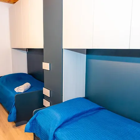 La Casa Di Lella In Con Piscina Apartamento *