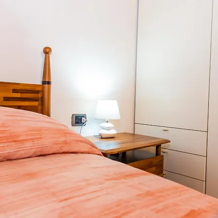 La Casa Di Lella In Con Piscina Apartamento *